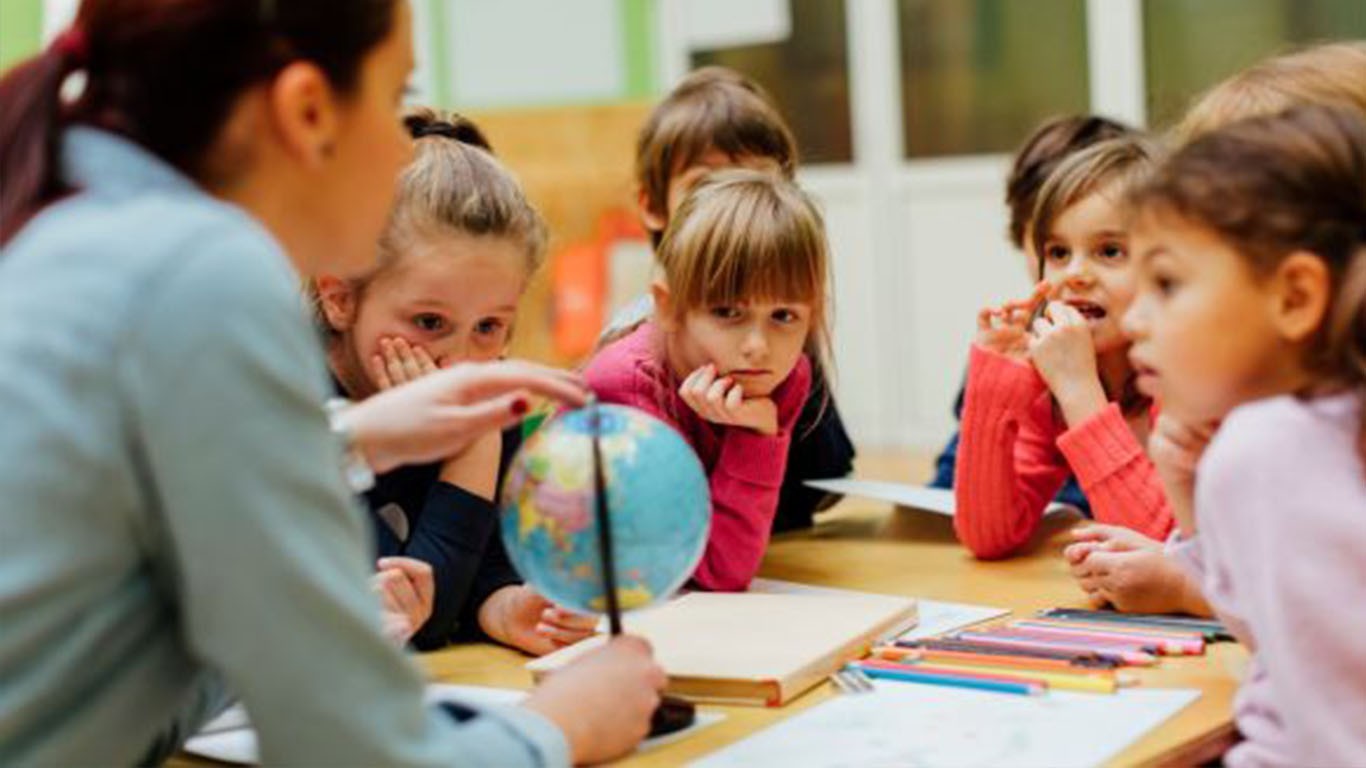 Helping Teachers Support Their Classrooms J.W. Couch Foundation